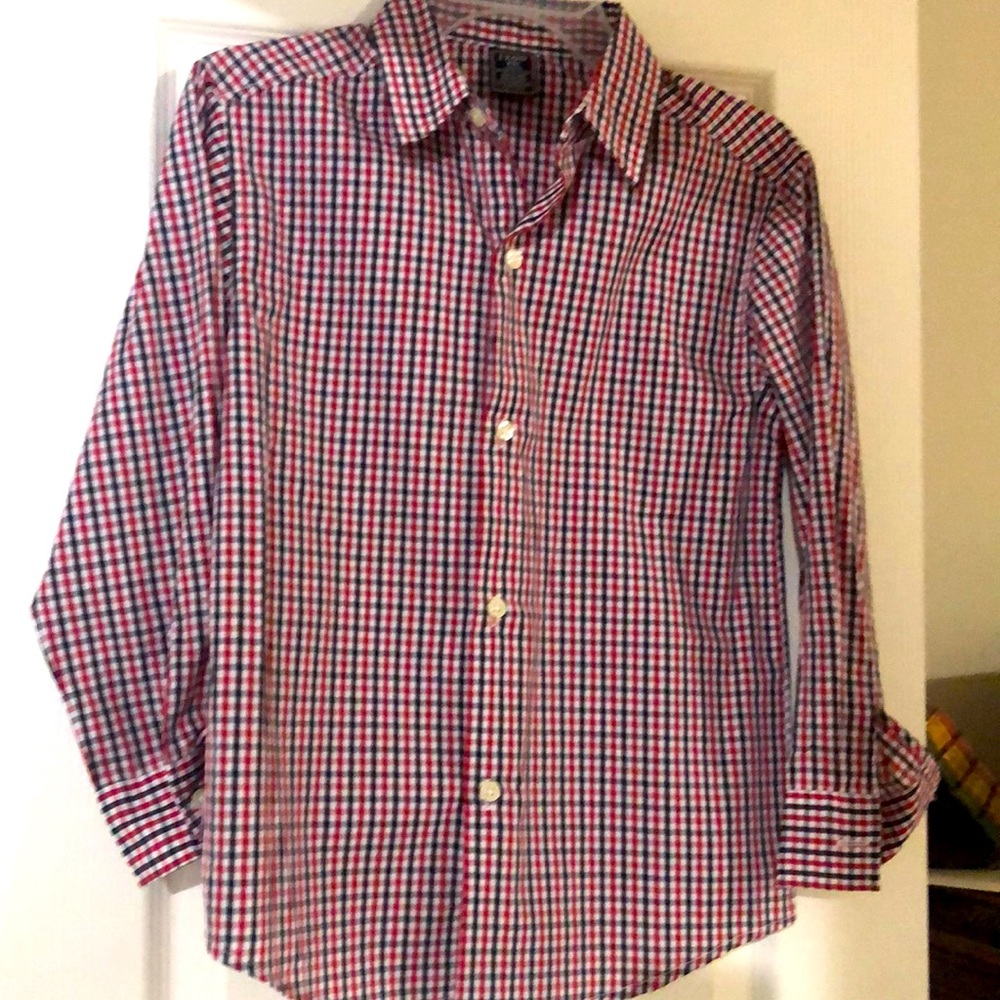 IZOD plaid shirt in brand new condition